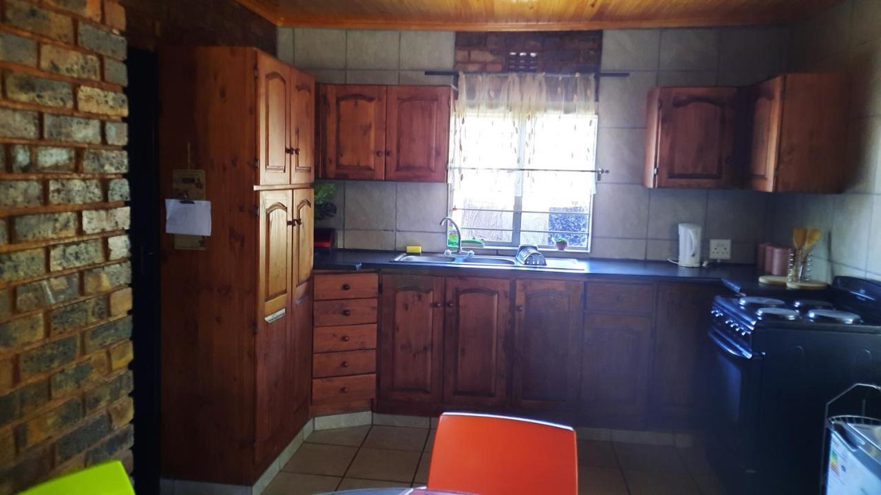 Legaeng Cottage - Serenity Pretoria-Noord Dış mekan fotoğraf