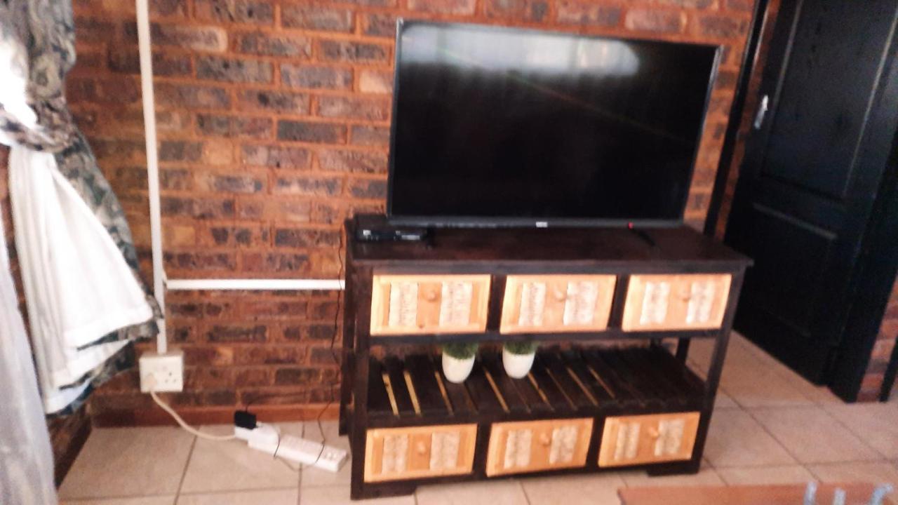 Legaeng Cottage - Serenity Pretoria-Noord Dış mekan fotoğraf