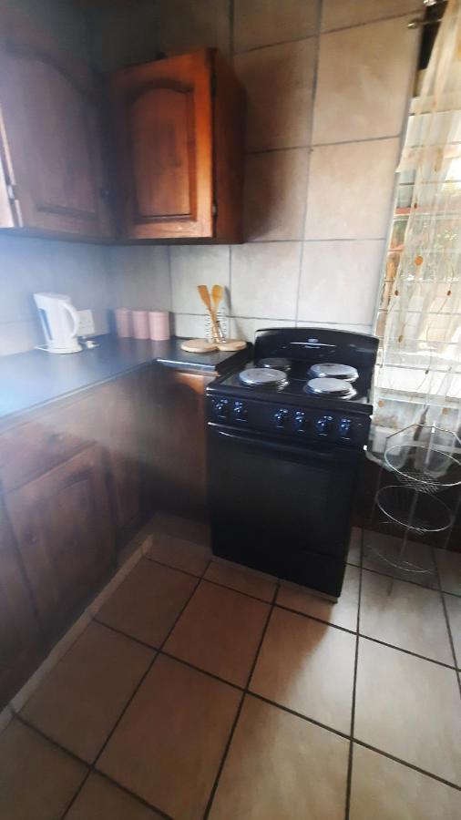 Legaeng Cottage - Serenity Pretoria-Noord Dış mekan fotoğraf